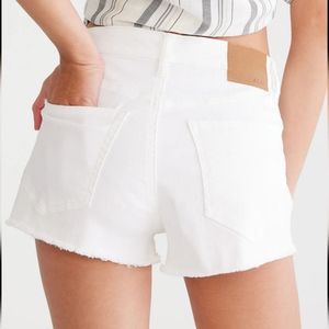 NWT Aeropostale Womens Vintage High-Rise Denim White Shorty 2.5" Shorts Size 12